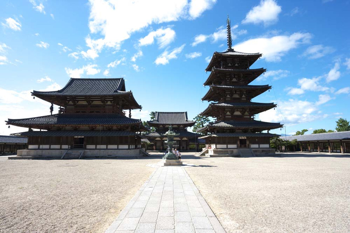 Nara World Heritage Temple Tour with Kamameshi & Matcha