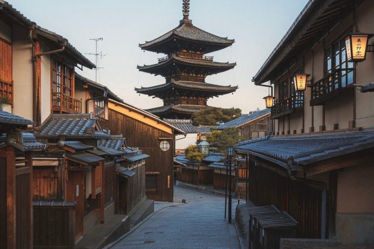 Osaka Departure: Kyoto Private Hire Car Day Trip