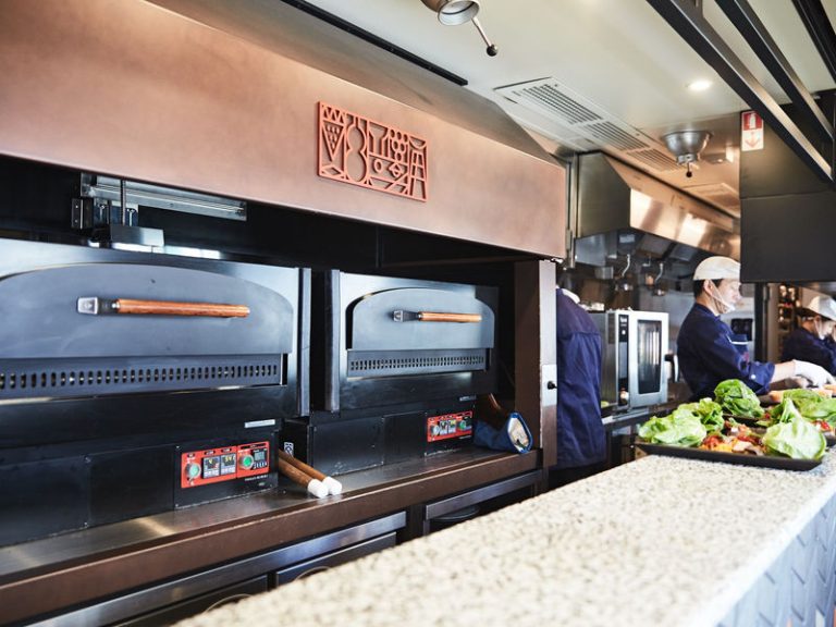 THE RAIL KITCHEN CHIKUGO: Friday