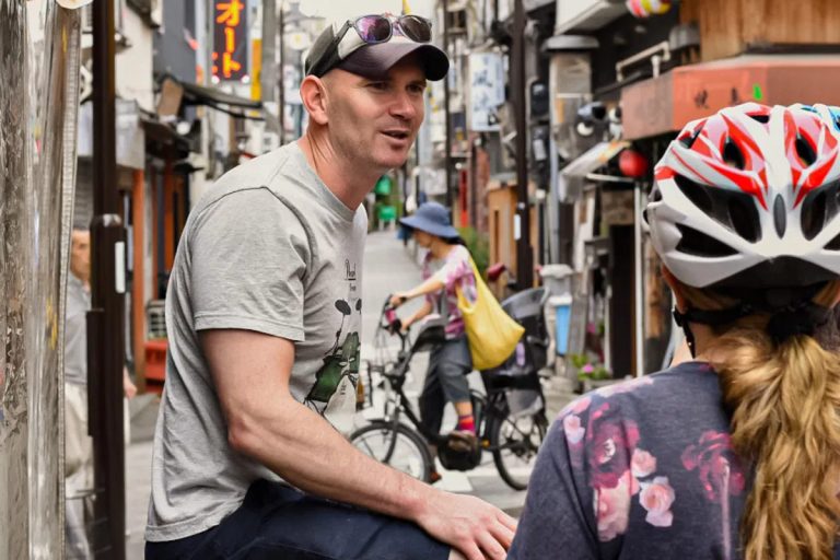 Tokyo Local Bike Tour for Foodies