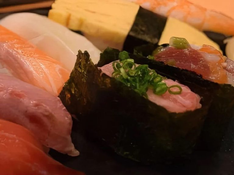 Tsukiji Fish Market Food and Culture Walking Tour