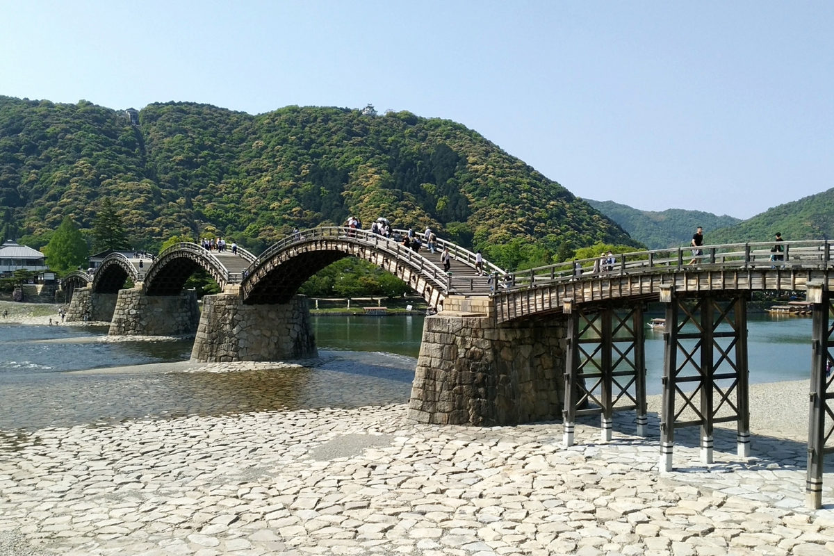 1-Day Yamaguchi & Iwakuni Tour: Samurai Pride & Tradition